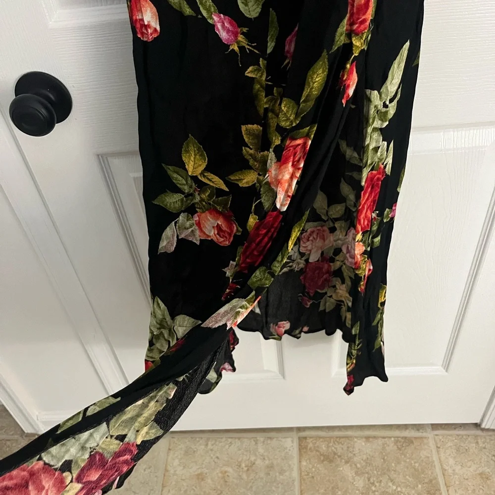 Floral Halter Maxi Dress - Black and Red - Picture 8 of 10